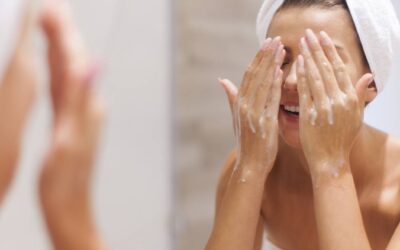 Limpiador con base oleosa: Primer paso de la doble limpieza facial