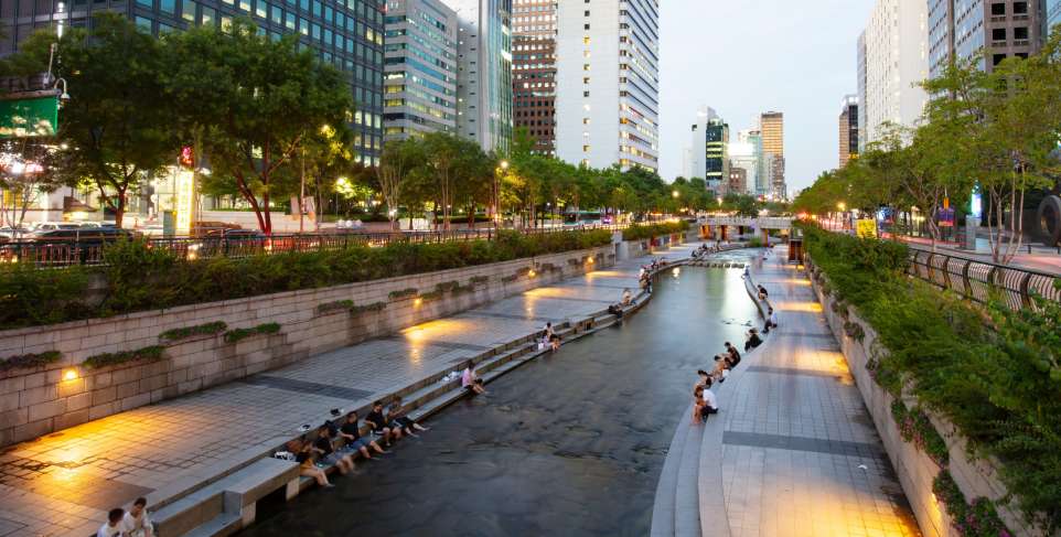 Cheonggyecheon River en Seúl